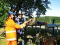 Hasiči Benešov - nebezpečný předmět na střeše budovy