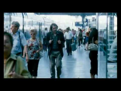 trailer: Świat jest wielki a zbawienie czai się za rogiem