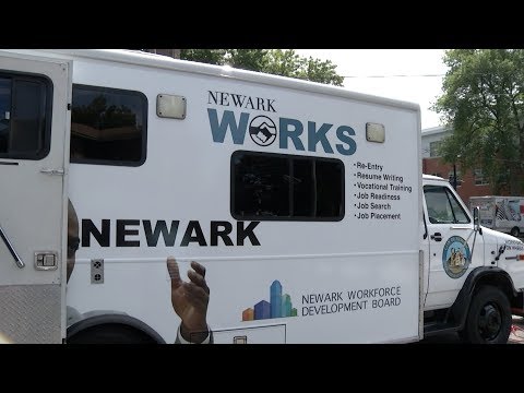 Jobsmobile works to employ Newark residents