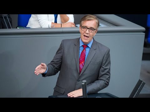 Linken-Fraktionschef Dietmar Bartsch empört über Ma ...