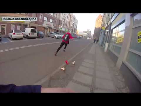 UKRADŁ CZEKOLADY ZA PONAD 450 ZŁOTYCH. DOGONIŁ GO POLICJANT