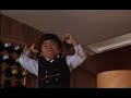 James Bond VS Nick Nack