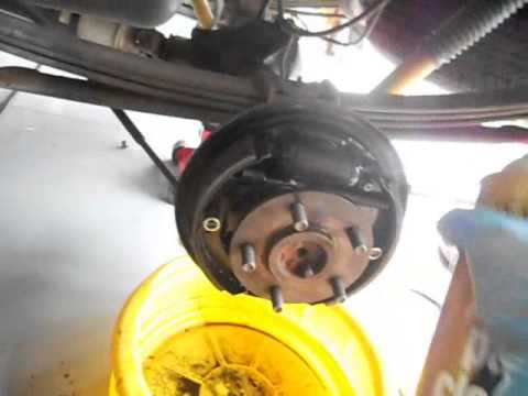 how to adjust drum brakes on a truck