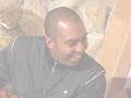 nossa maior vit�ria

em cada esquina um farol e uma hist�ria
a nossa pra�a continua por ali
eu sei o quanto agente ainda se namora
que o rem�dio �  voltar e ser feliz
tenho certeza que existe um sentimento

ainda brilha o teu olhar quando me v�
preciso tanto do teu colo e de um sil�ncio
do teu carinho e um cantinho com voc�

vamos voltar no tempo
lembrar da velha hist�ria
nosso romance intenso
nossa maior vit�ria

vamos voltar no tempo 
eu sinto a sua falta 
olha pra mim meu cora��o
� t�o vazio sem voc�
n�o faz assim da teu perd�o
e deixa o amor acontecer

compositor:d�lcio lu�s e pezinho