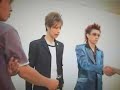 A guy talking to Toshiya and Die in english A guy talking to Toshiya and Die in english