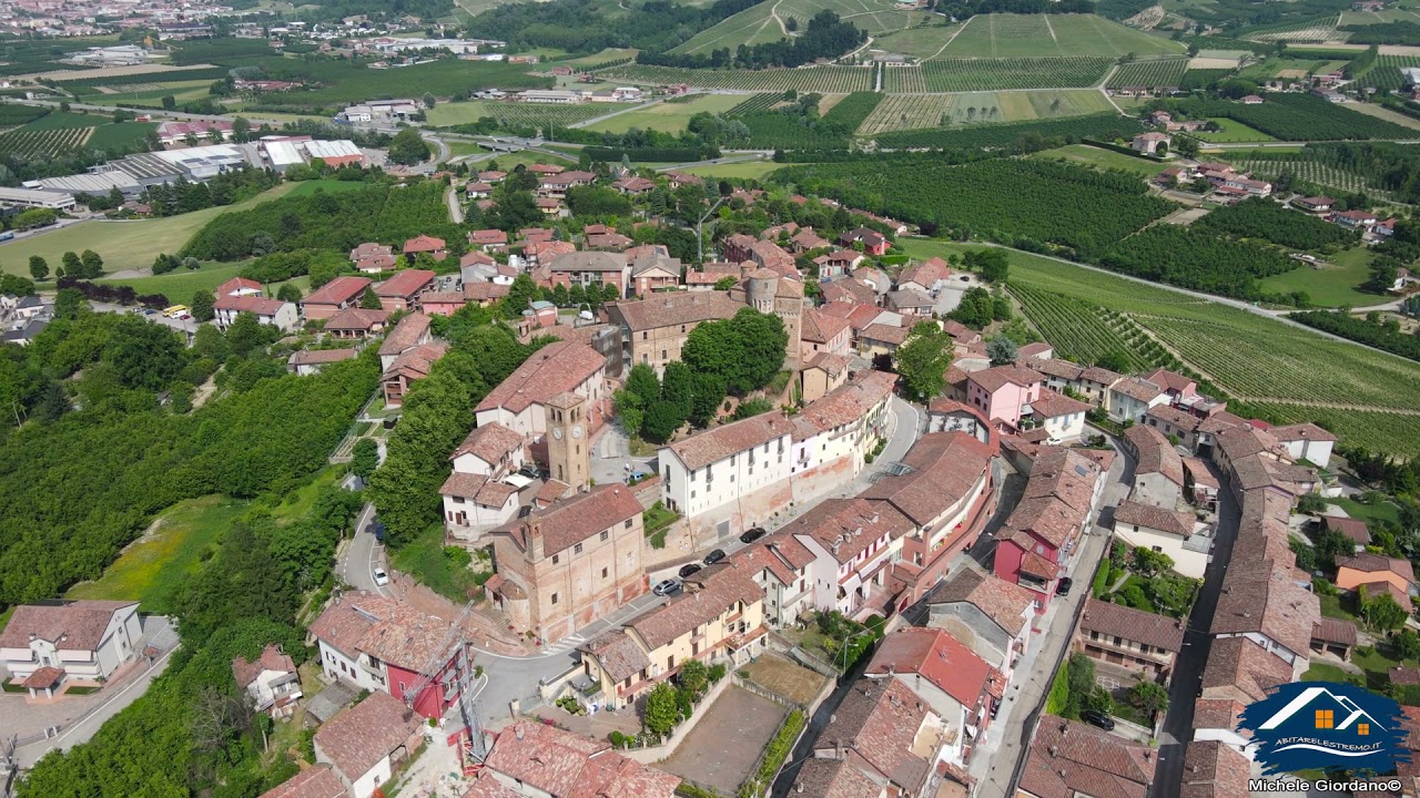 il Borgo di Roddi nelle Langhe (Cuneo - Italia)