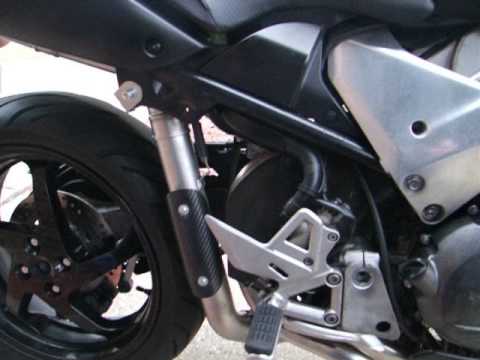 how to remove vfr800 seat