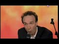 benigni partendo dalla madonna parla delle donne e della loro condizione nella storia.