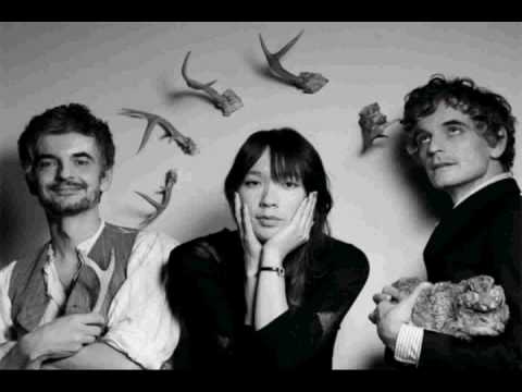 Particular - Blonde Redhead - In Particular.