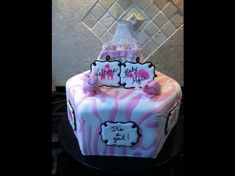 video-linktoworks-animal safari baby shower cake