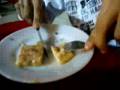 videos de Comiendo CUCARACHAS EN EL PAMPER!!!