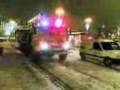 Wrocław, Plac Dominikański - tramwaj #2709 zrywa sieć trakcyjną (część 2)