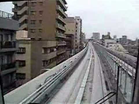 舎人ライナー（熊野前→赤土小学校前）