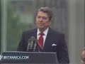 Ronald Reagan Speaks at Berlin Wall