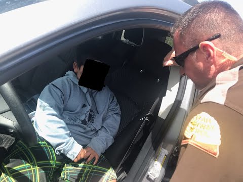 ¡Policía detiene a un automovilista de 5 años de edad!; iba a comprar un Lamborghini