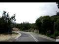 在盘山公路上奔驰