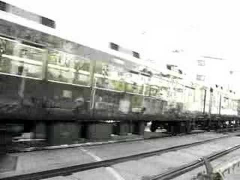 富田駅を通過する6300系