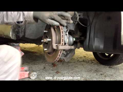 Nissan Almera Front Brake Pads Replacement