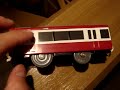 サウンド京浜急行2100形のプラレールです。今回はサウンド車両のみのサウンドを録画しました。電動車と走らせるより、実車の独特な走行音がわかります。タイムラグがありますが、停止時の音も鳴ります。手回しはかなりお間抜けな姿ですが、ご了承くださいm(*-_-*)m