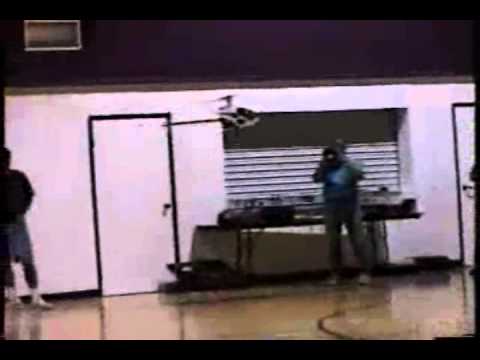 dreamhobbies - This is the 2nd part of the Funfly video which I took in 2001 at the Whittier Church of God Gymnasium. The indoor RC Flying club was named the OCaeronauts. W...
