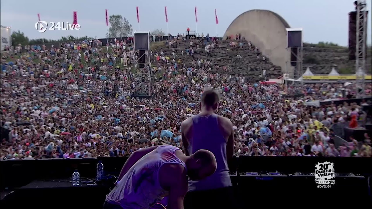 Showtek - Live @ Dance Valley 2014