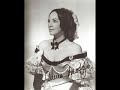 sorry for an extremely belated happy 76th birthday (27 june) to la splendissima, anna moffo.
the brindisi (libiamo, libiamo ne'lieti calici), from traviata, sung by richard tucker and anna moffo in a studio recording (stereo)...while tucker is not particularly known for his interpretation in the role of alfredo, he was capable (despite his colossal voice) of very lyrical, warm and beautiful singing needed for the role; needless to say, he does far more than a fantastic job here.
what to say about moffo? simply put, the best violetta there ever was.