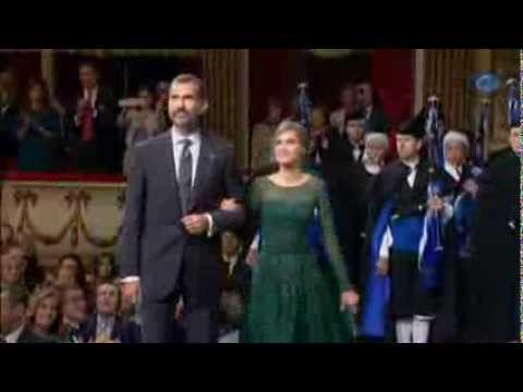 Principe - Oviedo, 25 octubre (CERES TV) Con la llegada de los Príncipes de Asturias da comienzo la celebración de la 32 edición de los Premios que preside Don Felipe. ...
