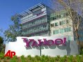 Money Minute: Millionaires, Yahoo, Circuit City