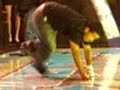 hiphop-dancers-whirl-twirl-swirl-e3-videogame-expo-.html