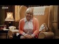 When Des was around... Old Lady Sketch -  Marc Wooton Exposed - BBC comedy