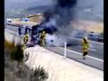 videos de Autobús ardiendo en Alcoy.Llegada bomberos