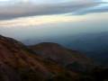 videos de trilha pedra do sino, teresopolis, rj, dom 27 ago 2006 - 21 subindo a encosta contra a ventania
