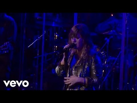 Kelly Clarkson – Live From the Troubadour 10/19/11