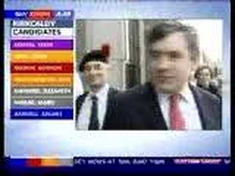 GORDON BROWNS RUNS LIKE A BIG GIRL!