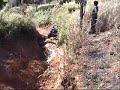 Pacon el spiderman.Si despues que destrozo el pobre jeep bajando las trosas semanas atras.Tiene muchas varillas de soldar ahora.