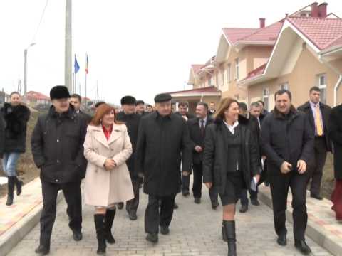 Președintele Nicolae Timofti a efectuat o vizită de lucru în localitățile Cotul Morii și Nemțeni, raionul Hâncești