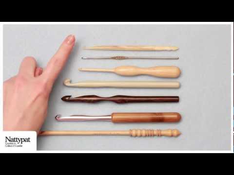 how to decide which crochet hook to use