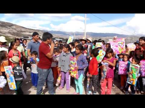 NIÑOS DE MDJN RECIBEN REGALOS POR PARTE DEL ALCALDE DE LA MUNICIPALIDAD DISTRITAL DE JESÚS NAZARENO. NIÑOS DE MDJN RECIBEN REGALOS POR PARTE DEL ALCALDE DE LA MUNICIPALIDAD DISTRITAL DE JESÚS NAZARENO.
