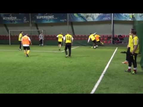 Halowa Liga Bemowska, I liga, 4. kolejka: GOLDEN ROMAN – ZJAZD