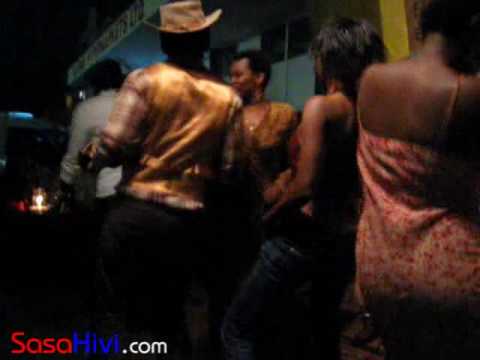 Suzanna Owiyo: Anyango (LIVE)