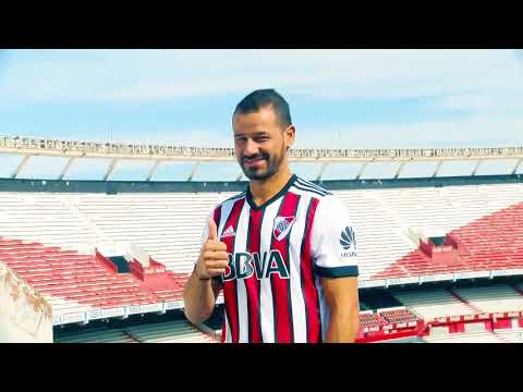 Backstage camiseta tricolor