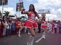Cachiporristas en desfiles c