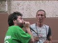 artisti di strada: armonica a bocca e chitarra, lungo corso vannucci