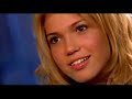mandy moore waving her feet short but sweet!