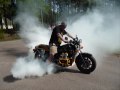 Burnout met 3 Goldwings bij Goldwing treffen in Wanroij 2010