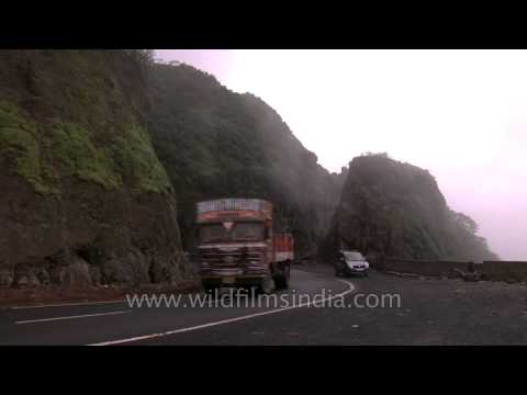 how to reach malshej ghat from mumbai by train