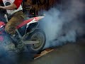 Un gros calisse de burnout dans la garage � mon p�re!!!!!