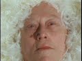 During a hypnosis session, a man prepares the setting to carry out a tiny sadist act, so as to later fall into an apparent state of relaxation. Short film directed by Santiago Gonzalez.