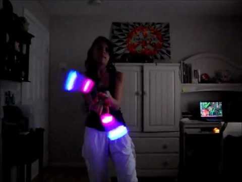 glowstringing - Song: Cinema by Benny Benassi (Skrillex Remix) and I claim no ownership of it. Definitely have to work on those turns grr. But just something I felt like mak...