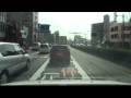 岡山市の郊外から中心部の車載動画です。 毎度同じようなパターンで代わり映えしないですが、 HD対応のため撮影しました。 今回は右折が多く、信号待ちが多いです(信号は30倍) また、岡山ではお馴染みの街宣車に各地で出会った所なども、 今回の運の悪さを物語っていますw それと最後は城下から岡山駅までで終わる予定だったんですが、 途中でメモリーが切れてしまいました。 まぁ、あのまま駅方面へ走ったら、また街宣車に会ったんですけどね。。 2009,2,7(土)